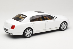 Bentley Continental Flying Spur Weiß Minichamps 1:18 100139461 Metall — Bild 3 von 8