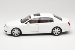 Bentley Continental Flying Spur Weiß Minichamps 1:18 100139461 Metall — Bild 4 von 8