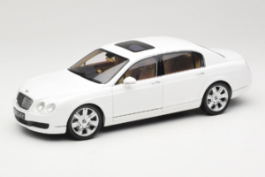 Bentley Continental Flying Spur Weiß Minichamps 1:18 100139461 Metall