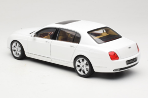 Bentley Continental Flying Spur Weiß Minichamps 1:18 100139461 Metall — Bild 7 von 8