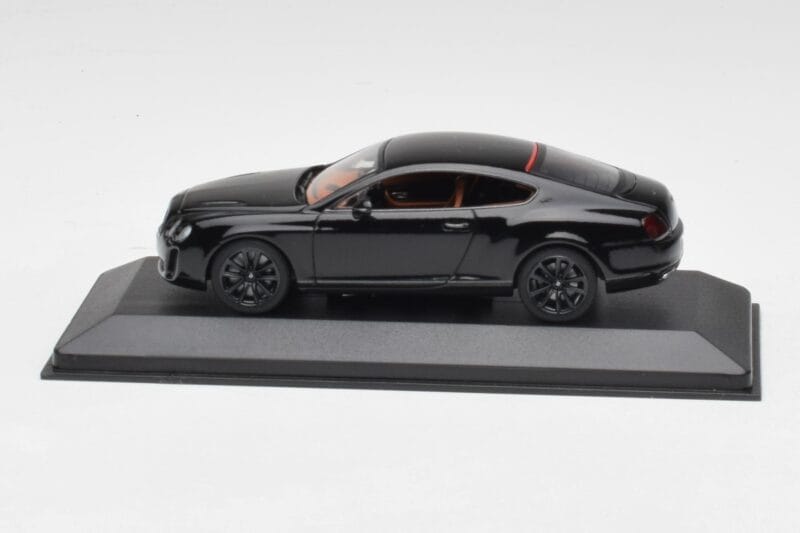 Bentley Continental GT Schwarz Mit Schwarzen Felgen Minichamps 1:43 BENTLEY002 Metall