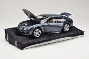 Bentley Continental GT Grey Metallic Minichamps 1:18 100139920 Metall — Bild 2 von 8