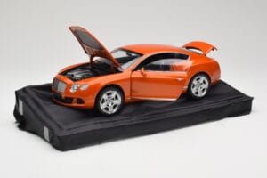 Bentley Continental GT Orange Metallic Minichamps 1:18 100139921 Metall — Bild 2 von 8