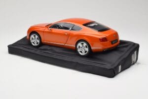 Bentley Continental GT Orange Metallic Minichamps 1:18 100139921 Metall — Bild 7 von 8