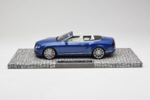 Bentley Continental GT Speed Cabriolet Blau Minichamps 1:18 107139331 Metall — Bild 3 von 6