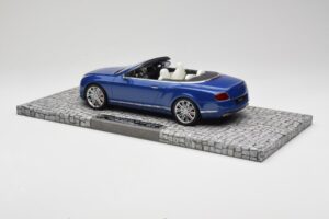 Bentley Continental GT Speed Cabriolet Blau Minichamps 1:18 107139331 Metall — Bild 5 von 6