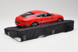 Bentley Continental GT St. James Red Minichamps 1:18 100139922 Metall — Bild 3 von 8