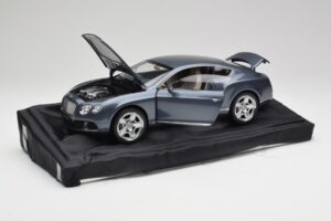 Bentley Continental GT Thunder Grau Minichamps 1:18 BL835 — Bild 2 von 8