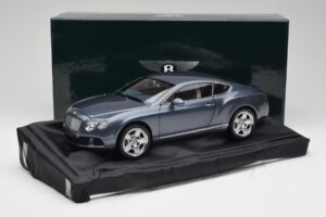 Bentley Continental GT Thunder Grau Minichamps 1:18 BL835 — Bild 8 von 8