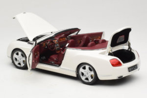 Bentley Continental GTC Weiß Minichamps 1:18 100139032 Metall — Bild 5 von 8