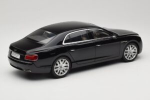 Bentley Flying Spur W12 Diamond Black Kyosho 1:18 08891DBK Metall — Bild 3 von 8