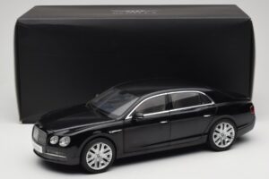 Bentley Flying Spur W12 Onyx Black Kyosho 1:18 08891NX Metall — Bild 8 von 8