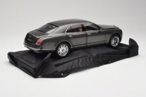 Bentley Mulsanne Brodgar Metallic Minichamps 1:18 BL843 Metall — Bild 3 von 8