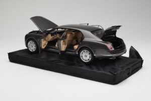 Bentley Mulsanne Brodgar Metallic Minichamps 1:18 BL843 Metall — Bild 5 von 8