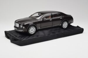 Bentley Mulsanne Burnt Oak Minichamps 1:18 100139905 Metall