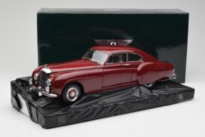 Bentley R-Type Continental Tudor Rot Minichamps 1:18 100139421 Metall — Bild 8 von 8