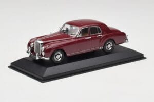 Bentley S1 Continental Flying Spur Burgunder Minichamps 1:43 436139550 Metall — Bild 2 von 4