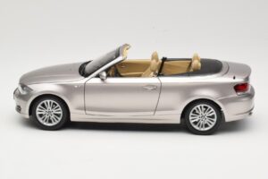 BMW 1 Series E88 Cabriolet Mineral Silver Metallic Kyosho 1:18 80430427020 Metall — Bild 4 von 8