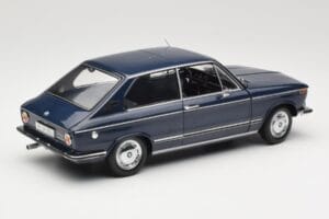 BMW 1600 Touring Blau Minichamps 1:18 80430145823 Metall — Bild 3 von 8