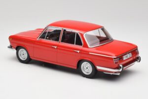 BMW 1800 Ti Karmin Rot Minichamps 1:18 107024001 Metall — Bild 5 von 6