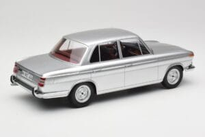 BMW 1800 Ti Silber Minichamps 1:18 107024000 Resin — Bild 2 von 6