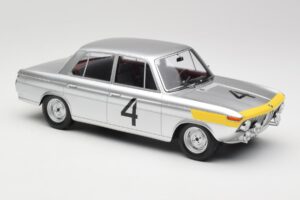 BMW 1800 TiSA #4 J. Ickx / J. van Ophem 24 Hours of Spa 1965 Winners Minichamps 1:18 107652504 Resin — Bild 4 von 6