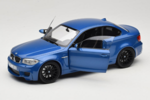 BMW 1M Coupe E82 Blue Metallic Minichamps 1:18 110020025 Metall — Bild 2 von 8