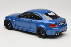 BMW 1M Coupe E82 Blue Metallic Minichamps 1:18 110020025 Metall — Bild 7 von 8