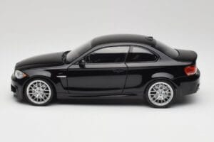 BMW 1M Coupe E82 Black Metallic Minichamps 1:18 110020021 Metall — Bild 4 von 8