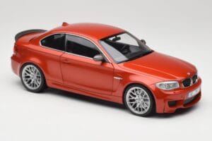 BMW 1M Coupe E82 Sakhir Orange Metallic Minichamps 1:18 110020020 Metall — Bild 6 von 8