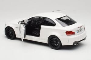 BMW 1M Coupe E82 Weiß Minichamps 1:18 110020022 Metall — Bild 5 von 8