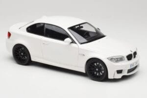 BMW 1M Coupe E82 Weiß Minichamps 1:18 110020022 Metall — Bild 6 von 8