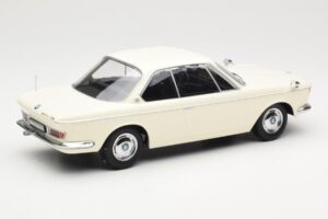 BMW 2000 CS Coupe Creme KK-Scale 1:18 KKDC180121 Metall — Bild 2 von 6