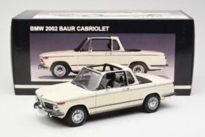 BMW 2002 Baur Cabriolet E10 Chamonix Weiß AUTOart 1:18 70532 Metall — Bild 8 von 8