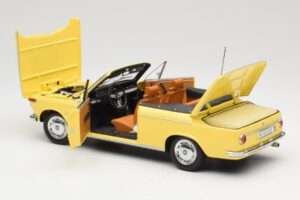 BMW 2002 Cabriolet Hellgrün Minichamps 1:18 80430145820 Metall — Bild 5 von 8