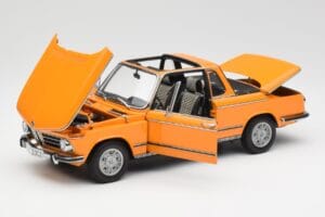BMW 2002 E10 Cabriolet Colorado Orange AUTOart 1:18 80430300713 Metall — Bild 2 von 8