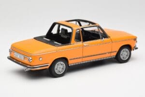 BMW 2002 E10 Cabriolet Colorado Orange AUTOart 1:18 80430300713 Metall — Bild 3 von 8