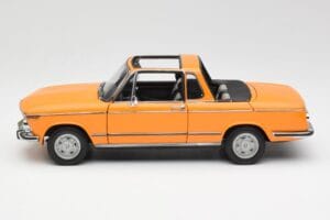 BMW 2002 E10 Cabriolet Colorado Orange AUTOart 1:18 80430300713 Metall — Bild 4 von 8