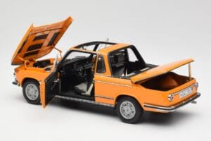 BMW 2002 E10 Cabriolet Colorado Orange AUTOart 1:18 80430300713 Metall — Bild 5 von 8