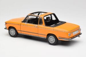 BMW 2002 E10 Cabriolet Colorado Orange AUTOart 1:18 80430300713 Metall — Bild 7 von 8