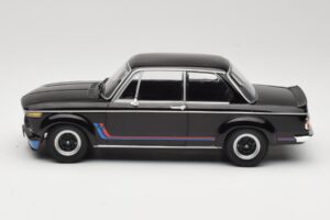 BMW 2002 Turbo Schwarz Minichamps 1:18 155026204 Metall — Bild 3 von 6