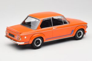 BMW 2002 Turbo Orange Minichamps 1:18 155026202 Metall — Bild 2 von 6