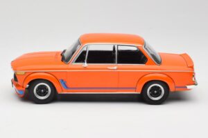 BMW 2002 Turbo Orange Minichamps 1:18 155026202 Metall — Bild 3 von 6