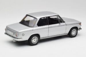 BMW 2002tii Silber AUTOart 1:18 80430151479 Metall — Bild 3 von 8