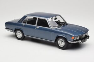 BMW 2500 E3 Blue Metallic Minichamps 1:18 155029200 Metall — Bild 4 von 6