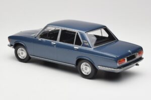 BMW 2500 E3 Blue Metallic Minichamps 1:18 155029200 Metall — Bild 5 von 6