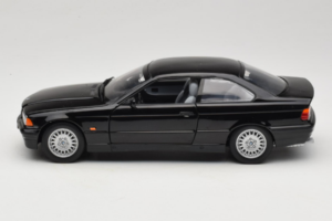 BMW 3 Series E36 Coupe Schwarz UT Models 1:18 BMW009 Metall — Bild 4 von 8