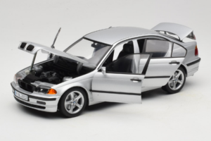 BMW 3 Series E46 Silber UT Models 1:18 80439421535 Metall — Bild 2 von 8