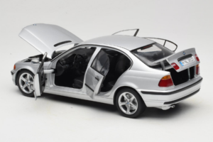 BMW 3 Series E46 Silber UT Models 1:18 80439421535 Metall — Bild 5 von 8