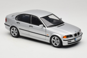 BMW 3 Series E46 Silber UT Models 1:18 80439421535 Metall — Bild 6 von 8